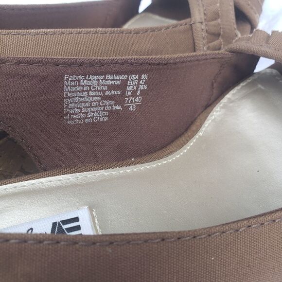 American Eagle size 9.5 brown canvas open toe wedge heel - Picture 4 of 6